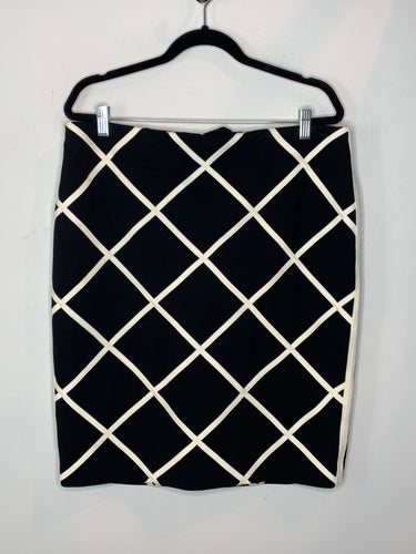 Black and White Diamond Pattern Skirt