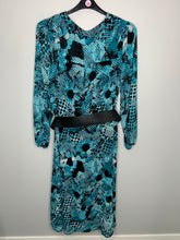 Load image into Gallery viewer, Black &amp; Blue Belted Longsleeve Dress
