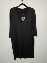 Load image into Gallery viewer, Black 3/4 Sleeve Bodycon Dress